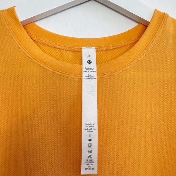 Lululemon High Neck Running and Training Athletic T-Shirt Workout Gym Shirt 2 - Picture 4 of 8